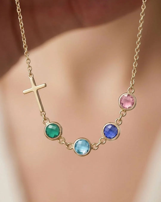 Faye. Necklace