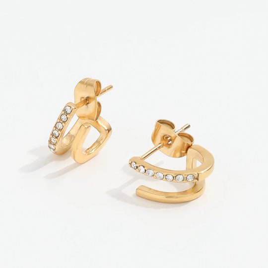 Parallel. Studs detail