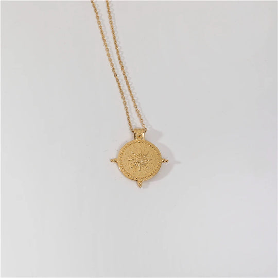 Nova. Necklace worn
