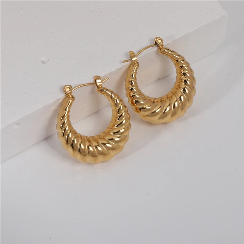Arch. Hoops