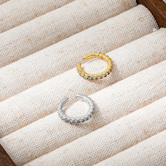 Reed. Cuff worn
