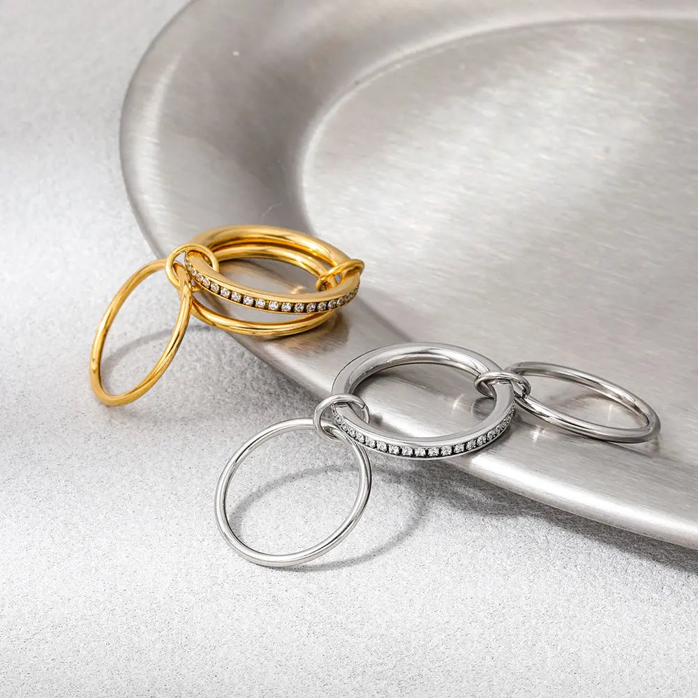 Link. Ring detail