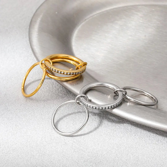 Link. Ring detail