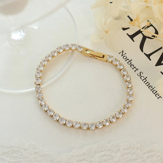 Glace. Bracelet detail