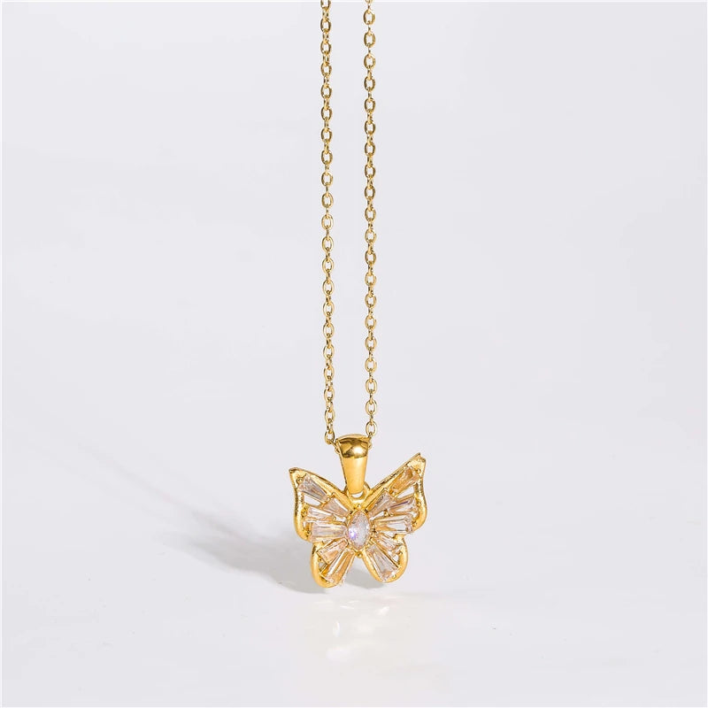 Flutter. Necklace detail