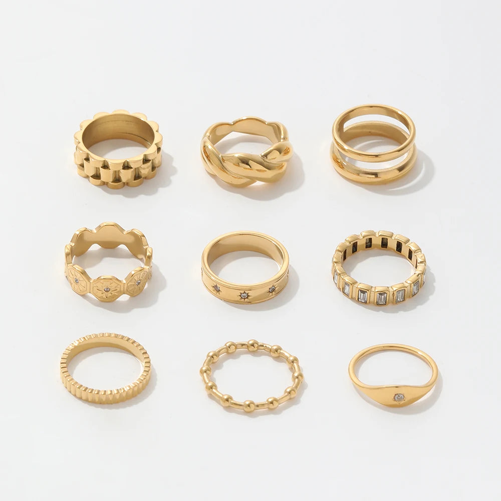 Point. Ring worn