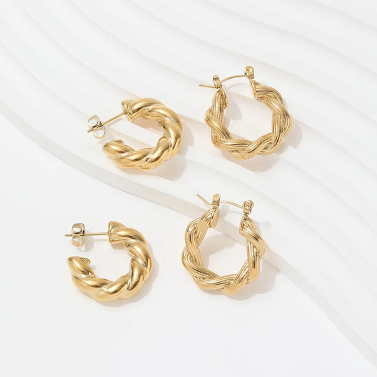 Plait. Hoops worn