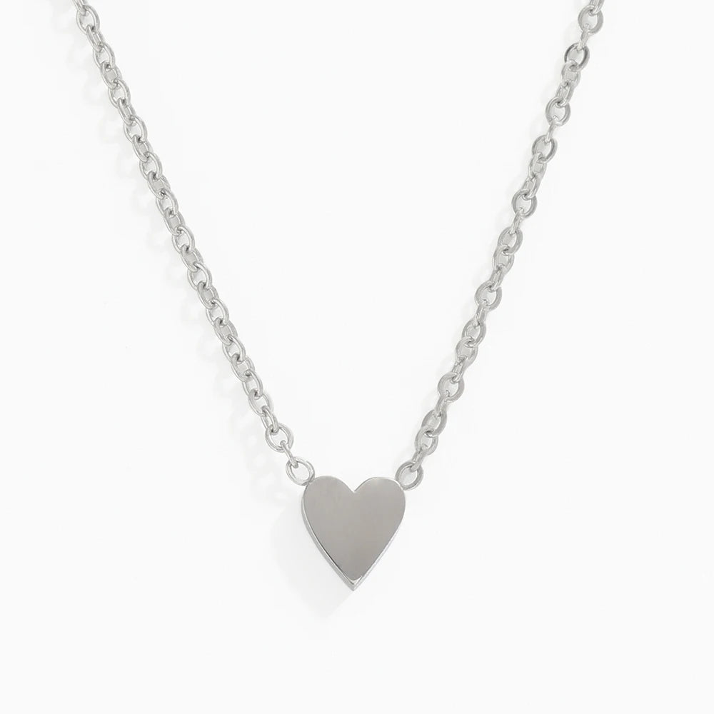 Cherish. Necklace detail