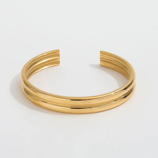 Drift. Cuff detail