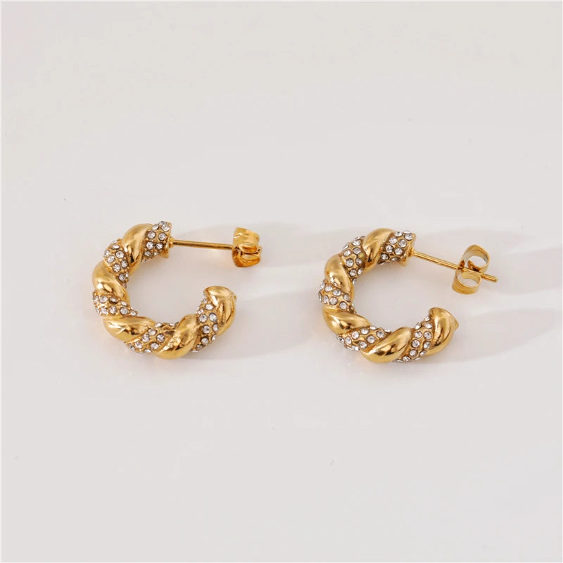 Cord. Hoops detail