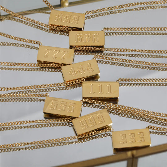 Angel. Necklace detail