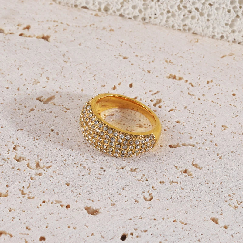 Shimmer. Ring detail