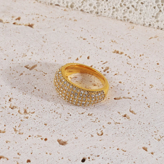 Shimmer. Ring detail