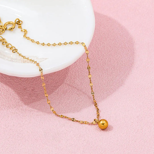 Wave. Anklet worn
