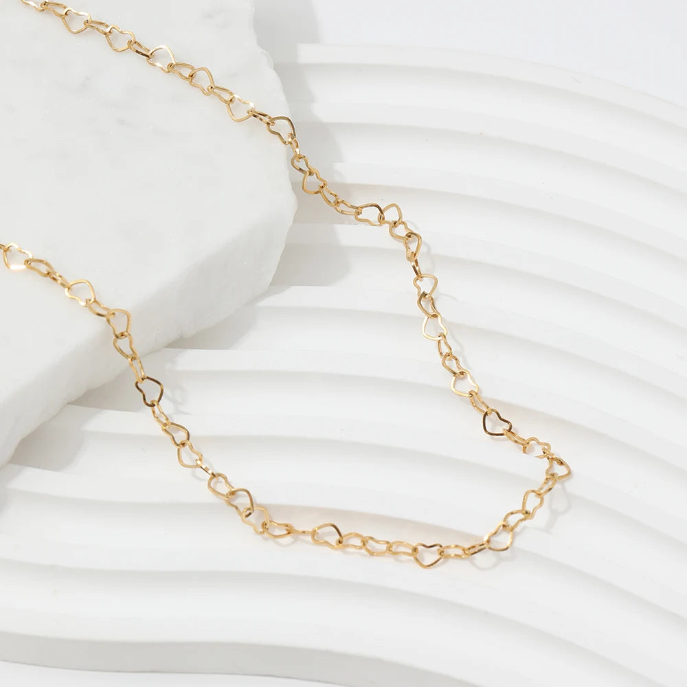 Adore. Choker