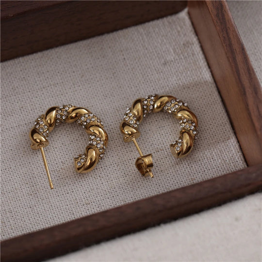 Cord. Hoops worn