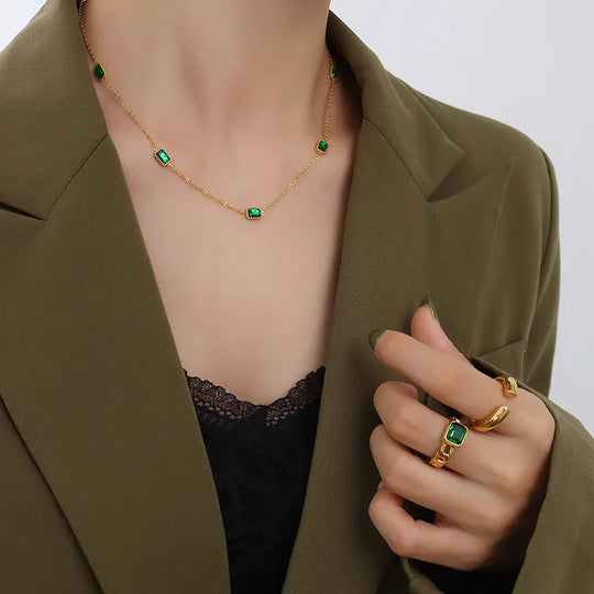 Verdant. Necklace detail