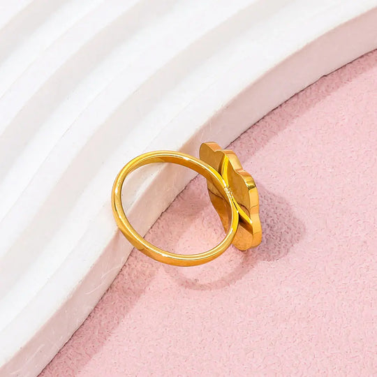 Nimbus. Ring worn