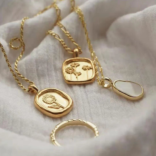 Muse. Necklace