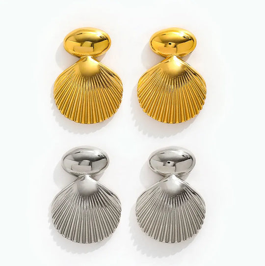 Facet. Studs detail