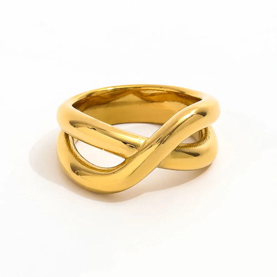 Vow. Ring detail
