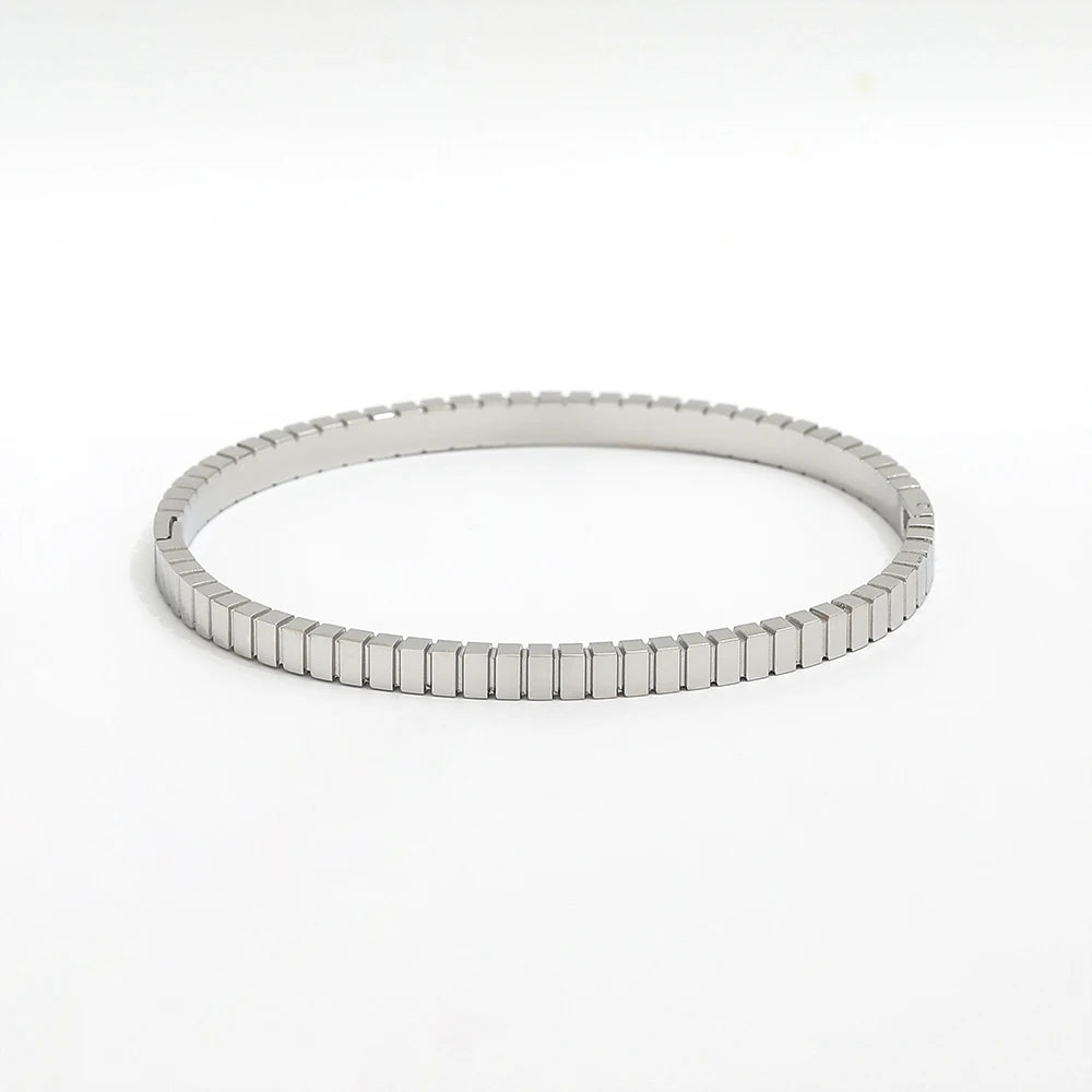 Mesh. Bangle detail