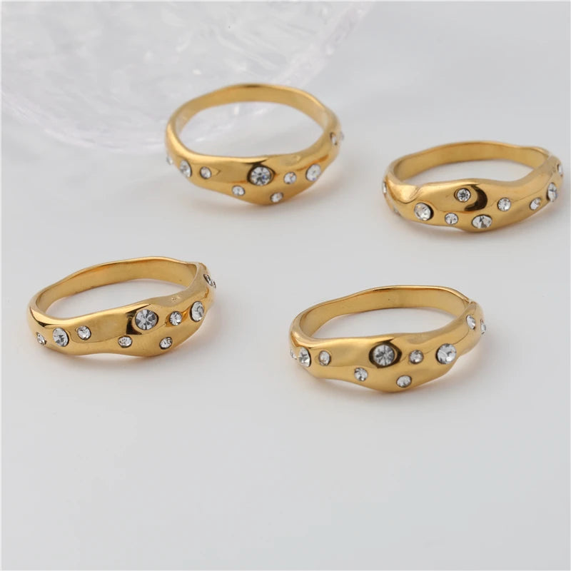 Fault. Ring worn
