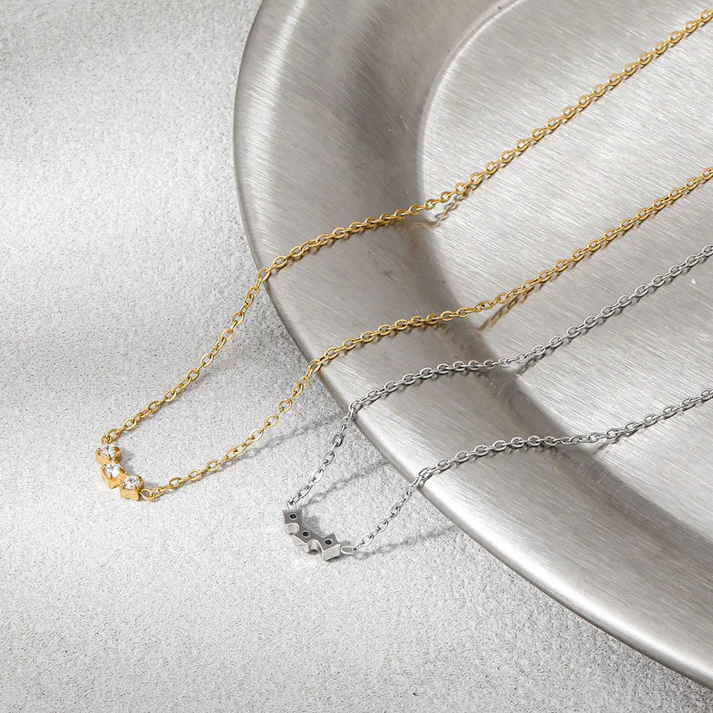 Arc. Necklace