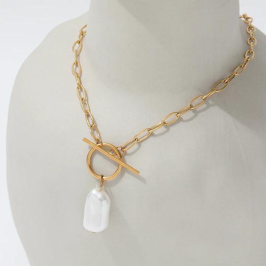 Lagoon. Necklace detail