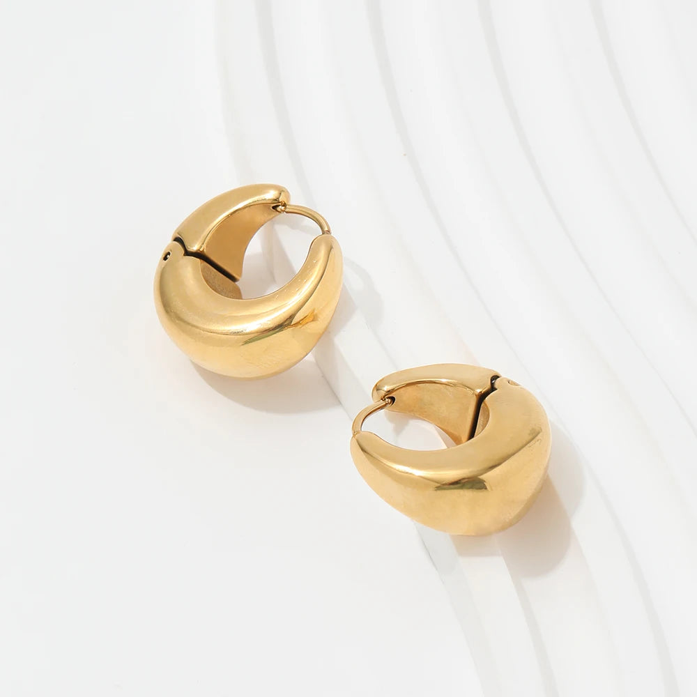 Swell. Hoops detail