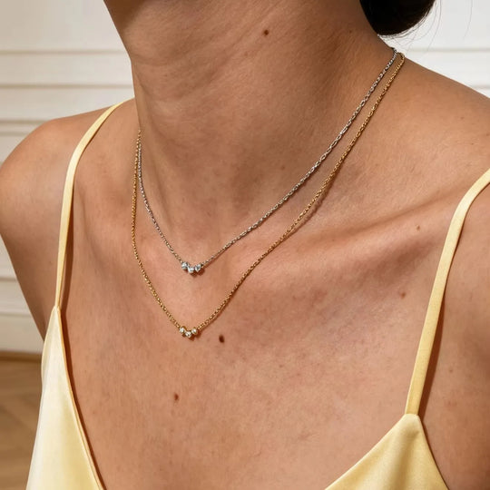 Arc. Necklace detail