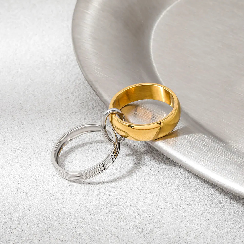 Duo. Ring detail