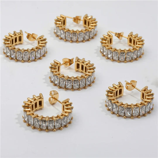 Aria. Hoops detail