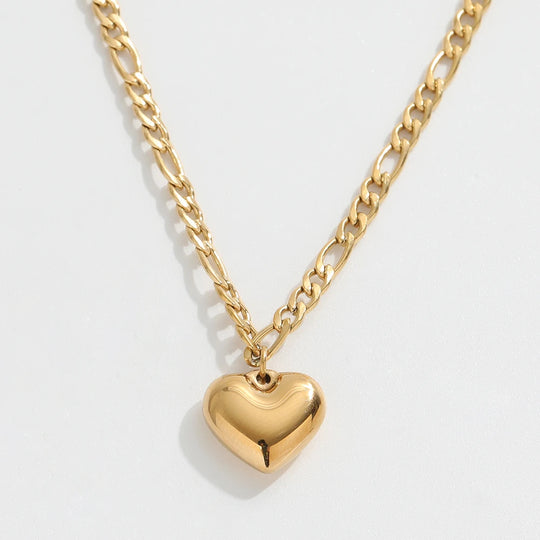 Fond. Necklace detail