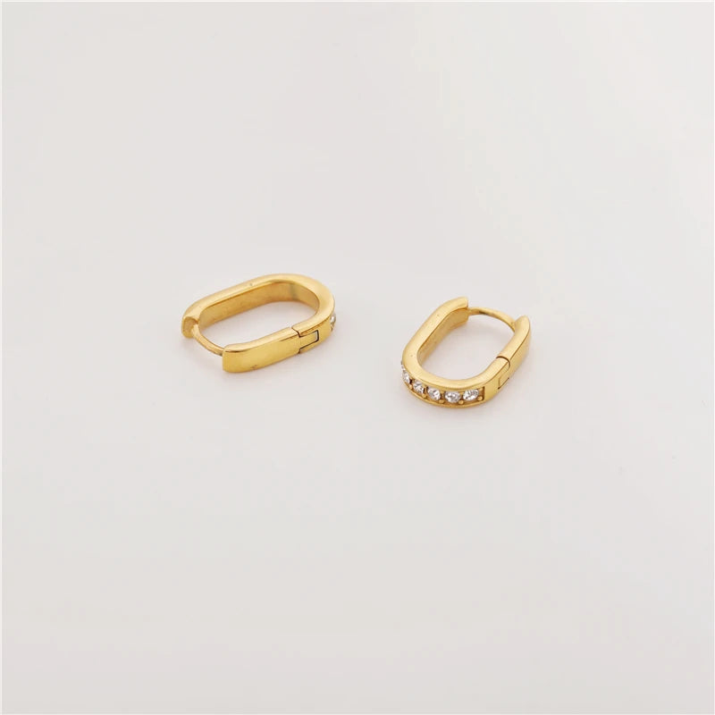 Slim. Hoops worn