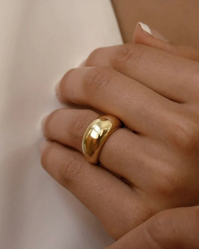 Aurelia. Ring