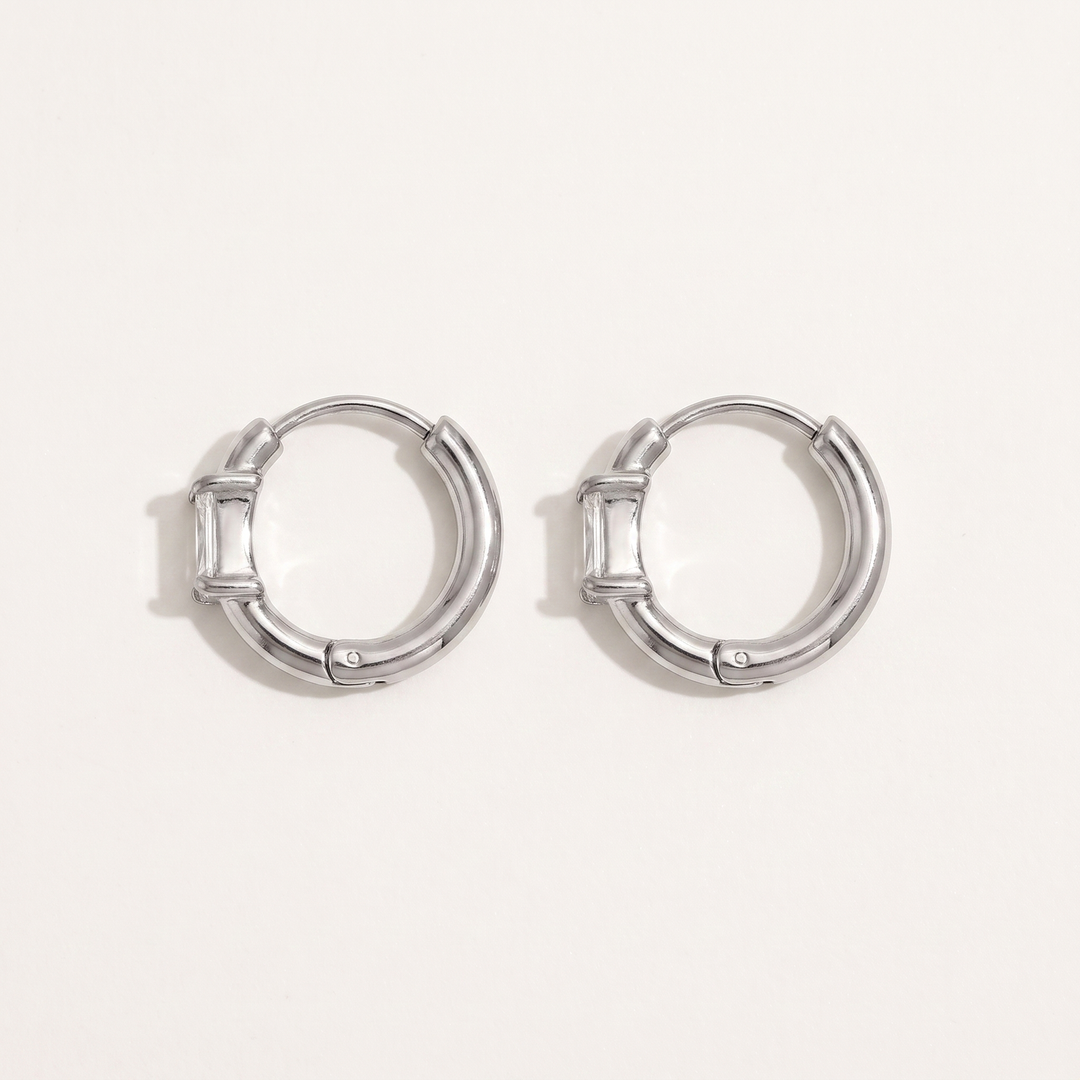 Linea. Huggie - Silver