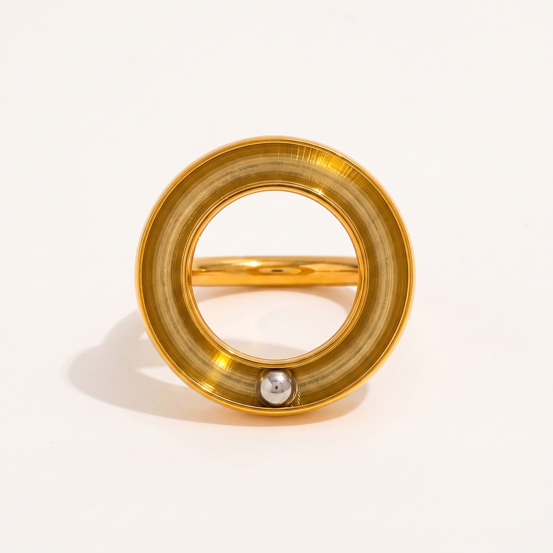Loop. Ring - Gold