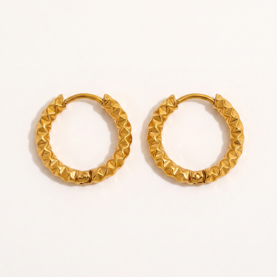 Ripple. Huggie - 10mm