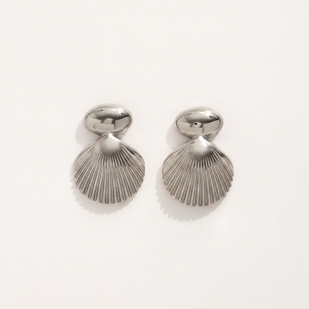 Facet. Studs - Silver