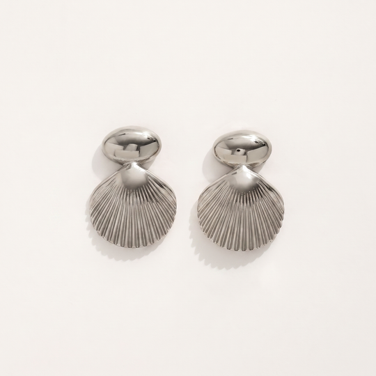 Facet. Studs - Silver