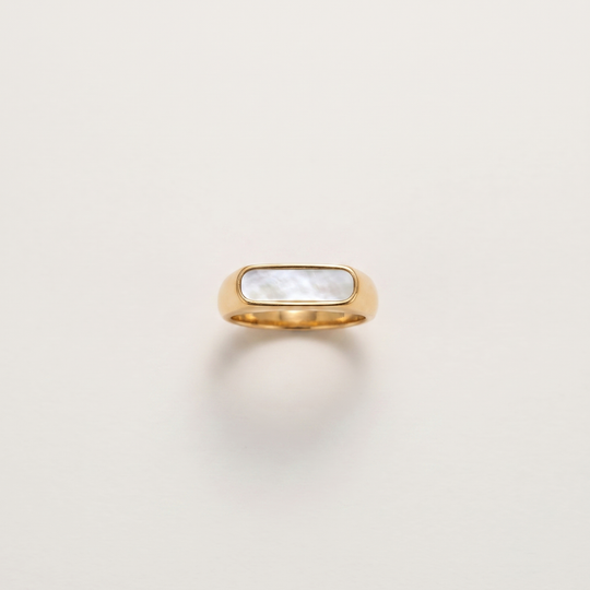 Coral. Ring - White