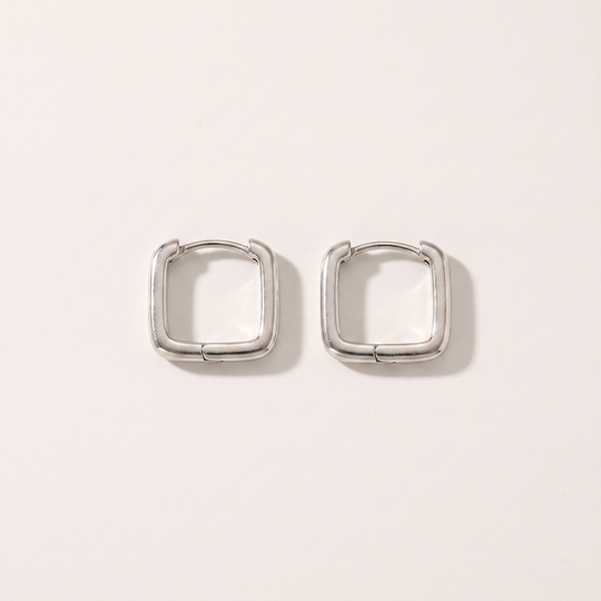 Form. Huggie - Silver