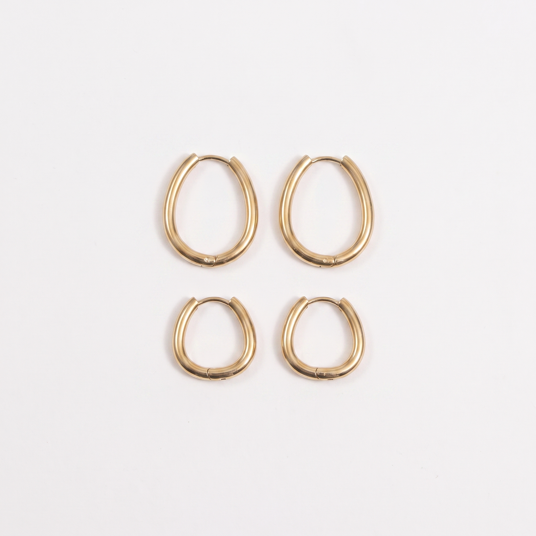 Pebble. Huggie - Gold