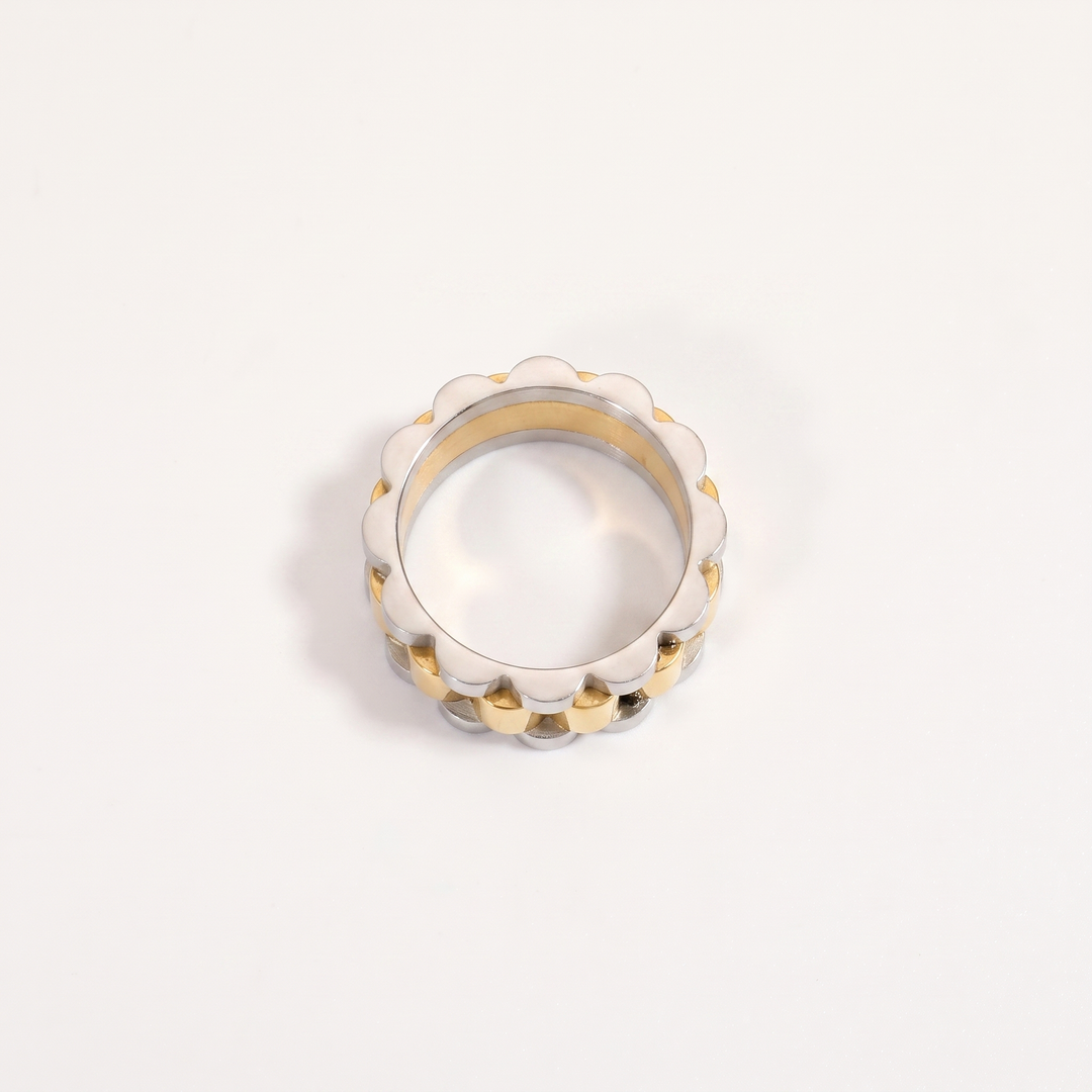 Duet. Ring