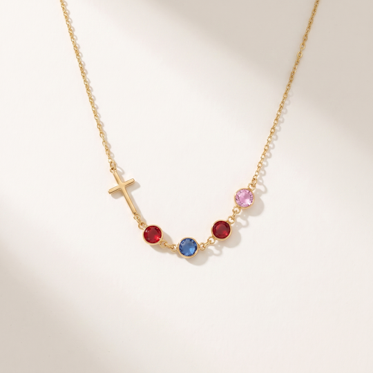 Faye. Necklace